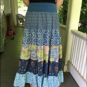 TWIGGY LONDON PATCHWORK SKIRT-SIZE SMALL ⭐️